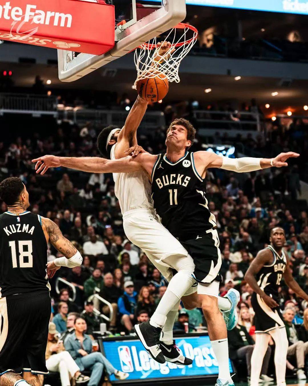 米切尔陷入低谷，状态爆棚连败，爆发新星球队命运悬念！