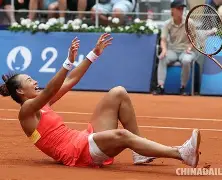  郑钦文状态火爆，世界杯抢七大战对阵圣安东尼奥马刺，曼城力争连胜